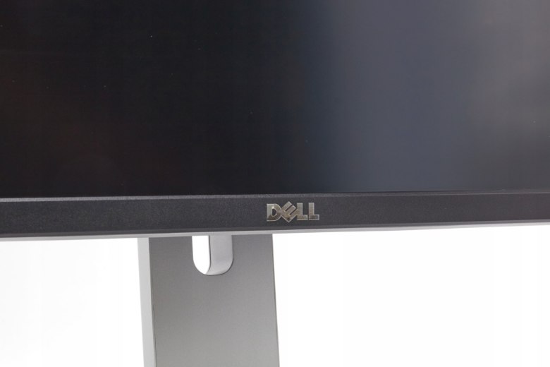 Dell プロフェッショナルシリーズ P2416D 24インチモニタ DELL P2416Dレビュー：QHDパネル搭載の2万円台モニタ/パソコン